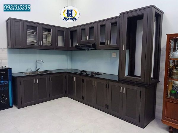 tủ bếp nhôm kính hiện đại hsp