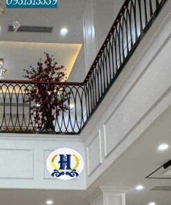 Tay vịn lan can ban công bằng sắt đẹp lộng lẫy hsp