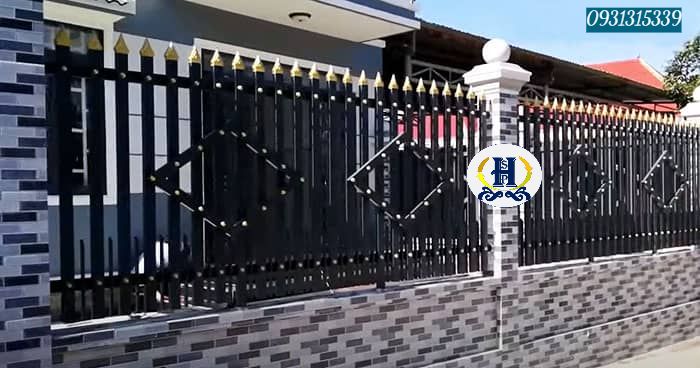 hàng rào sắt đơn giản chất lượng hsp