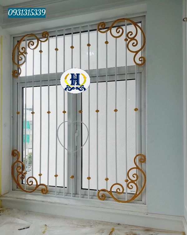 khung bảo vệ cửa sổ 2 cánh đẹp hsp